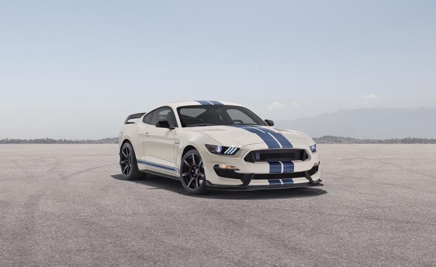  Shelby GT350 Heritage Edition 2019 года  (фото 1 из 8)